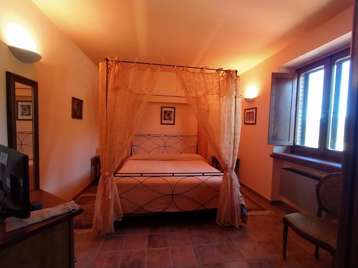 Il Colombaio Agriturismo Montegabbione 外观 照片