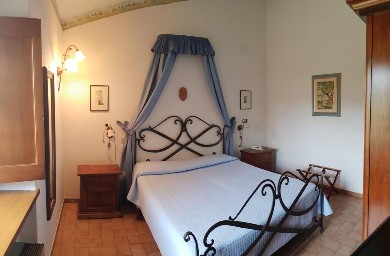 Il Colombaio Agriturismo Montegabbione 外观 照片